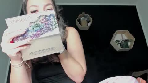 Snapshot of alesys69 chatting on February 25, 11:36 pm alesys69 online show from February 25, 11:36 pm