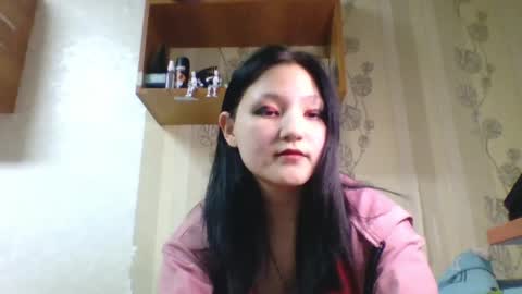 Vikki online show from February 24, 5:22 pm