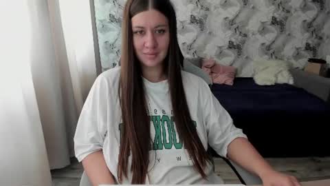 Aletta Oushen online show from July 4, 9:04 am