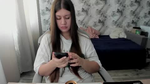 Aletta Oushen online show from July 8, 9:36 am