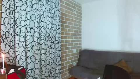 aleviz online show from February 20, 5:04 am