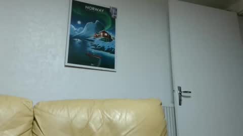 Alex83530 online show from December 31, 8:02 pm