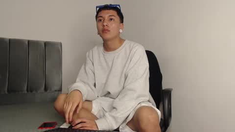 Owen online show from December 11, 4:39 am