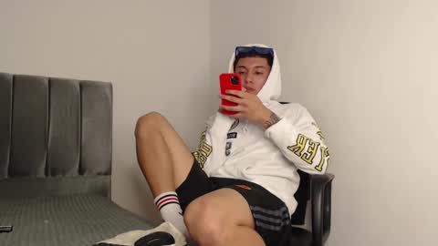 Owen online show from December 12, 4:48 am