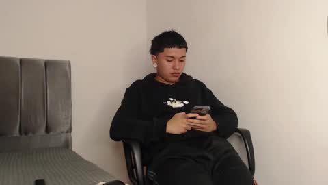 Owen online show from February 25, 4:14 am