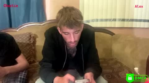 alex_and_charlie online show from March 17, 6:06 am