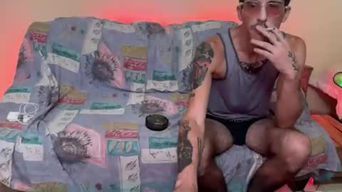 Snapshot of alex_and_charlie chatting on July 13, 11:46 am alex_and_charlie online show from July 13, 11:46 am