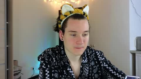 FAVORITE online show from January 9, 1:08 am