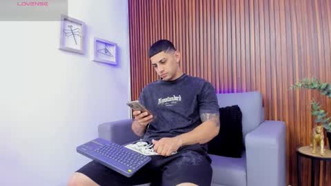 alex online show from March 23, 12:31 pm