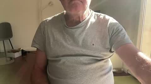 Snapshot of alex_fetishplayer chatting on February 20, 9:54 am Alex online show from February 20, 9:54 am