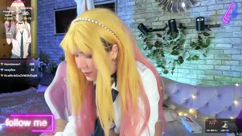 Snapshot of alex_howell chatting on January 13, 11:38 pm alex_howell online show from January 13, 11:38 pm