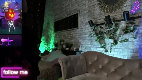 Snapshot of alex_howell chatting on January 24, 11:56 pm alex_howell online show from January 24, 11:56 pm