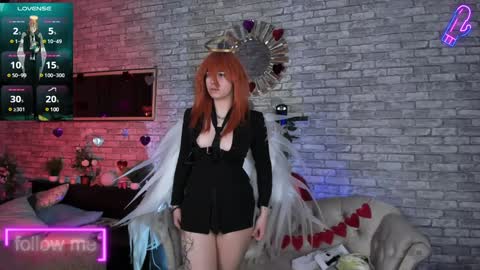 Snapshot of alex_howell chatting on February 3, 8:35 pm alex_howell online show from February 3, 8:35 pm