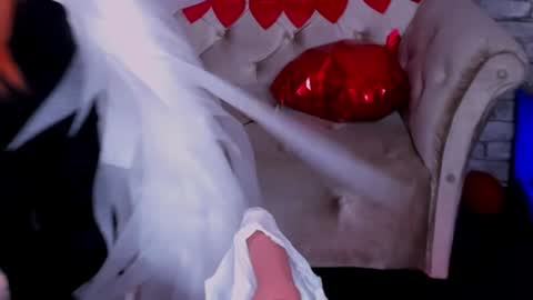 Snapshot of alex_howell chatting on February 5, 3:34 am alex_howell online show from February 5, 3:34 am