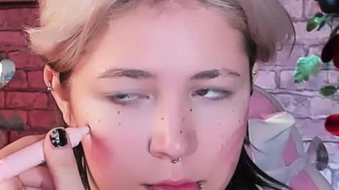 Snapshot of alex_howell chatting on February 13, 8:55 pm alex_howell online show from February 13, 8:55 pm