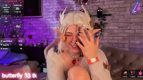 Snapshot of alex_howell chatting on March 9, 2:39 am alex_howell online show from March 9, 2:39 am