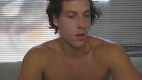 Snapshot of alex_islive chatting on October 24, 7:10 pm Alex Stone online show from October 24, 7:10 pm