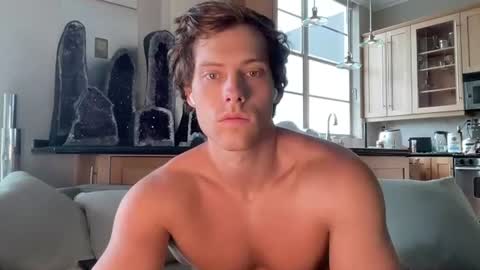 Alex Stone online show from August 2, 6:39 pm