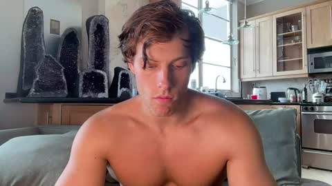 Alex Stone online show from August 5, 7:17 pm