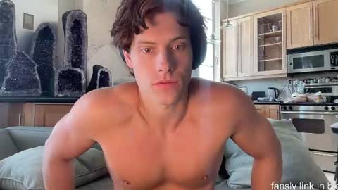 Alex Stone online show from August 9, 5:07 pm