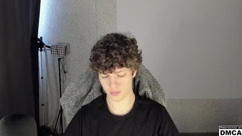 Snapshot of alex_mactavish chatting on November 1, 7:43 am Alexander online show from November 1, 7:43 am