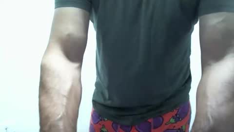 Snapshot of alex_malaka2005 chatting on February 4, 11:49 am Alex online show from February 4, 11:49 am