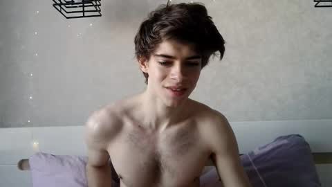 Snapshot of alex_man_01 chatting on March 4, 6:19 am Alex online show from March 4, 6:19 am