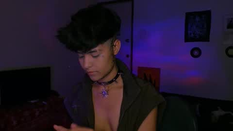 Alex online show from December 19, 4:08 am