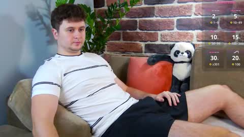 Snapshot of alex_onelove chatting on October 4, 7:39 am Alex online show from October 4, 7:39 am