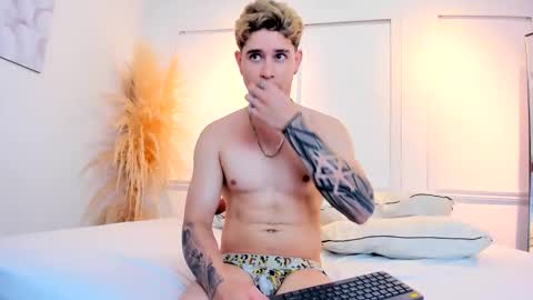 Alex  online show from May 5, 3:42 pm