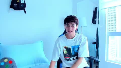 Snapshot of alex_poett chatting on January 23, 6:35 pm Residente0xxx online show from January 23, 6:35 pm