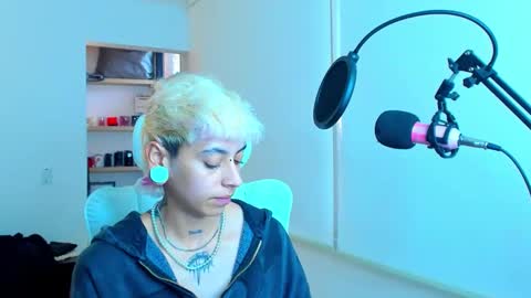 Snapshot of alex_poett chatting on November 22, 10:20 pm Residente0xxx online show from November 22, 10:20 pm