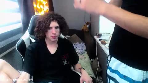 alex_ray69 online show from September 14, 7:40 am