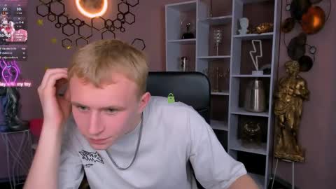 Alex online show from May 5, 6:05 pm