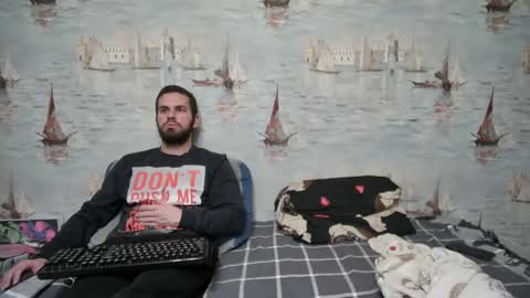 Alex and Sarah online show from October 27, 9:41 pm