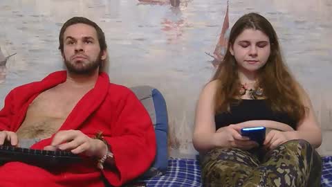 Alex and Sarah online show from March 27, 4:18 pm