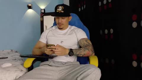 alex_sthorm online show from March 1, 4:25 am