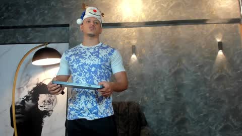 Alex Towers online show from December 13, 6:59 pm