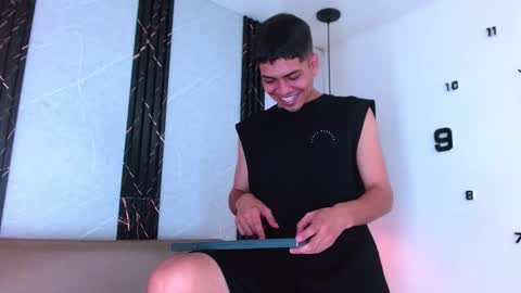 Alex Vanz online show from December 16, 11:26 am