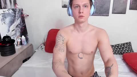 Alex WandHot online show from January 22, 2:35 pm