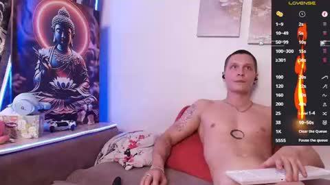 Snapshot of alex_wandhot chatting on June 29, 10:15 am Alex WandHot online show from June 29, 10:15 am