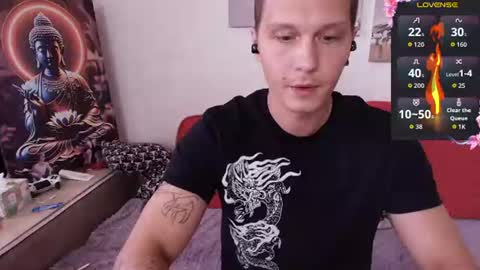 Snapshot of alex_wandhot chatting on July 14, 2:05 am Alex WandHot online show from July 14, 2:05 am
