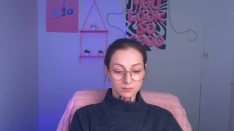Snapshot of alexa_kittie chatting on April 23, 11:42 am Alexa online show from April 23, 11:42 am