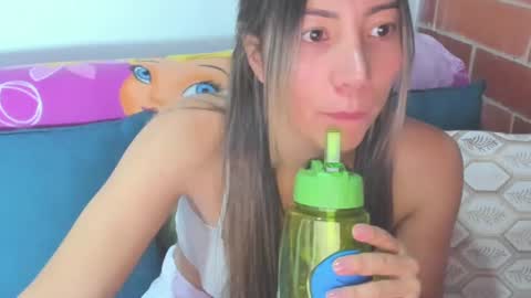 Snapshot of alexa_latina chatting on March 12, 8:20 pm alexa latina online show from March 12, 8:20 pm