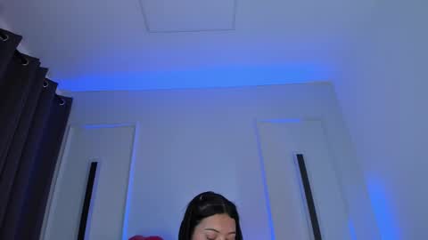 Snapshot of alexa_millers_ chatting on February 15, 7:27 am Alexa Millers online show from February 15, 7:27 am