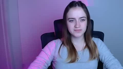 Snapshot of alexa_missu chatting on November 4, 8:13 am Alexa online show from November 4, 8:13 am