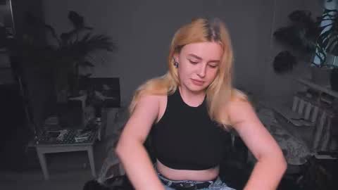 alexa_pirs online show from September 13, 3:23 pm