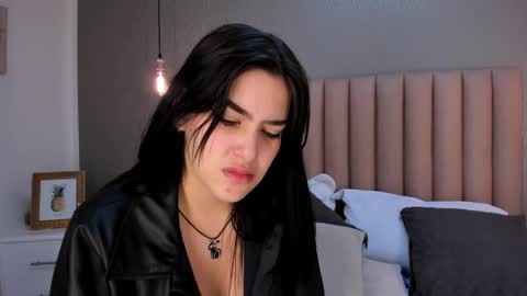 Snapshot of alexa_thaylor_ chatting on January 11, 6:12 pm Alexa Thaylor online show from January 11, 6:12 pm