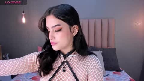 Snapshot of alexa_thaylor_ chatting on January 21, 2:15 pm Alexa Thaylor online show from January 21, 2:15 pm