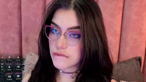 Alexa Thaylor online show from May 28, 4:04 pm